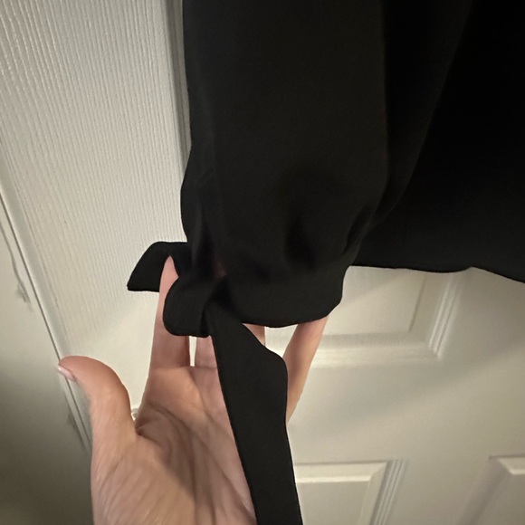 Alfani asymmetrical Vibrant Blue/Black Colorblock top with black/white print NWT - Picture 3 of 4